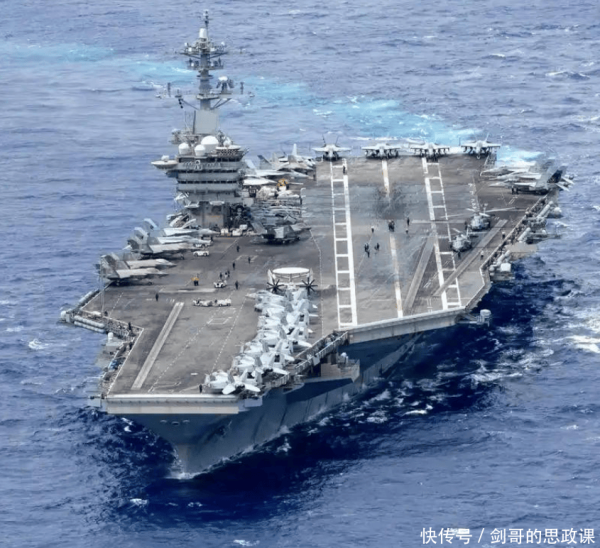 华利配资 真能单挑10万吨美军航母？尼米兹号刚进黄岩岛，中国055驱逐舰全速冲入编队